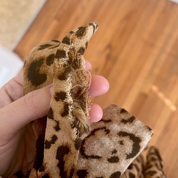 ZARA leopard print, wrap, side tie, romper jumpsuit onesie. - Picture 3 of 4